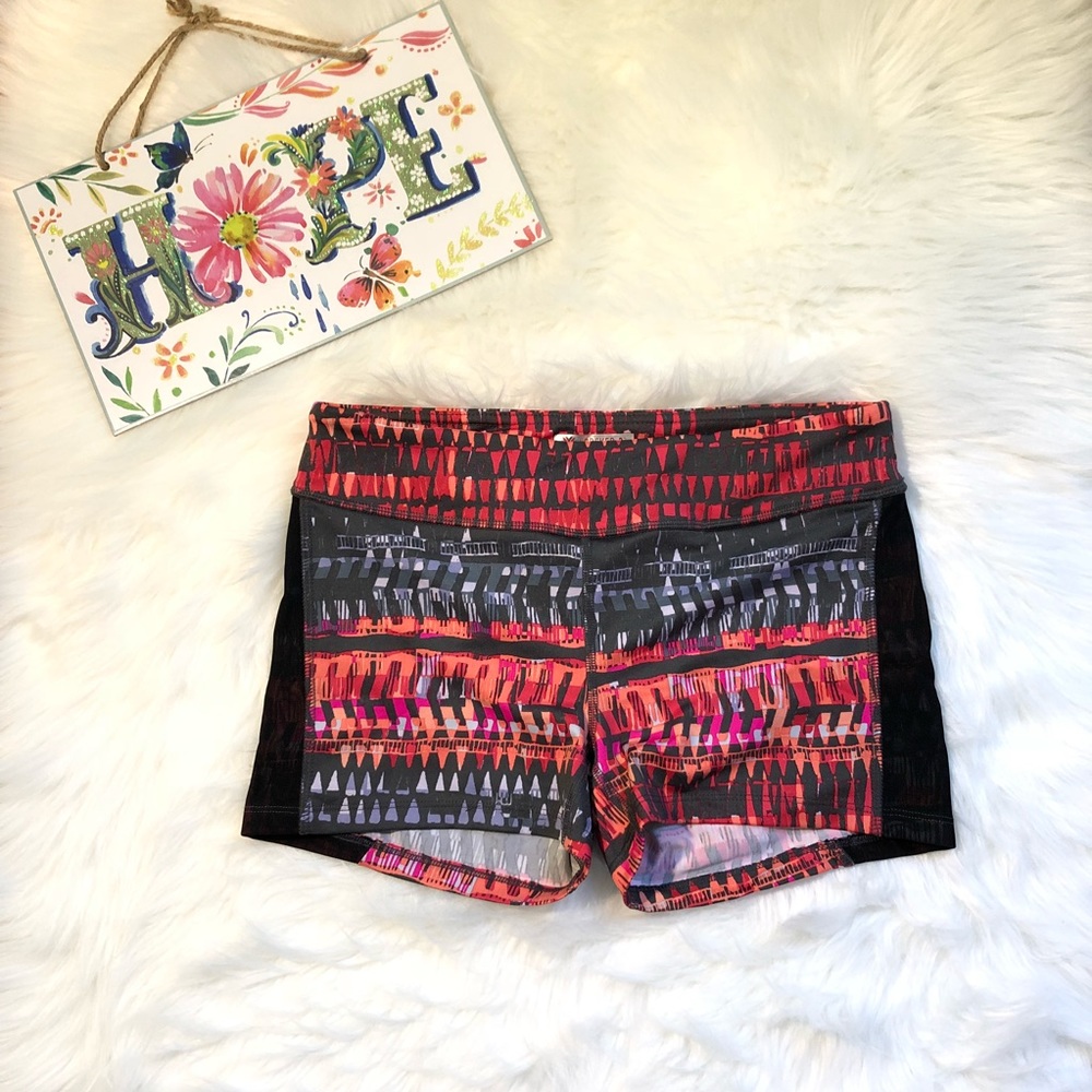 ⚠️SOLD⚠️ Forever 21 Activewear Shorts Size M